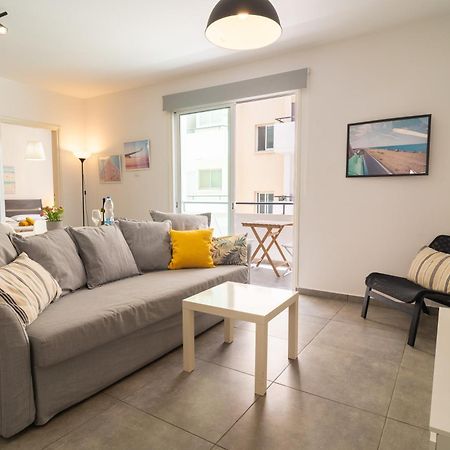 Apartament Kave Blue Mackenzie 1 Bdr Flat With Pool Larnaca Zewnętrze zdjęcie